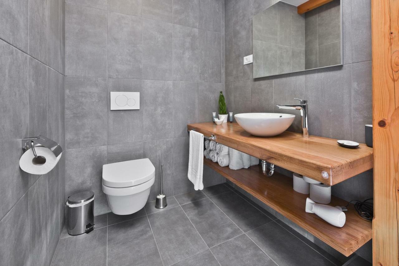 Apartmaji Nija ブレッド エクステリア 写真
